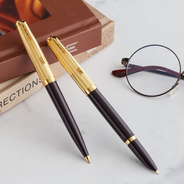 Parker 51 Deluxe Plum with Gold Trim - 18k Gold Nib Fountain Pen 3